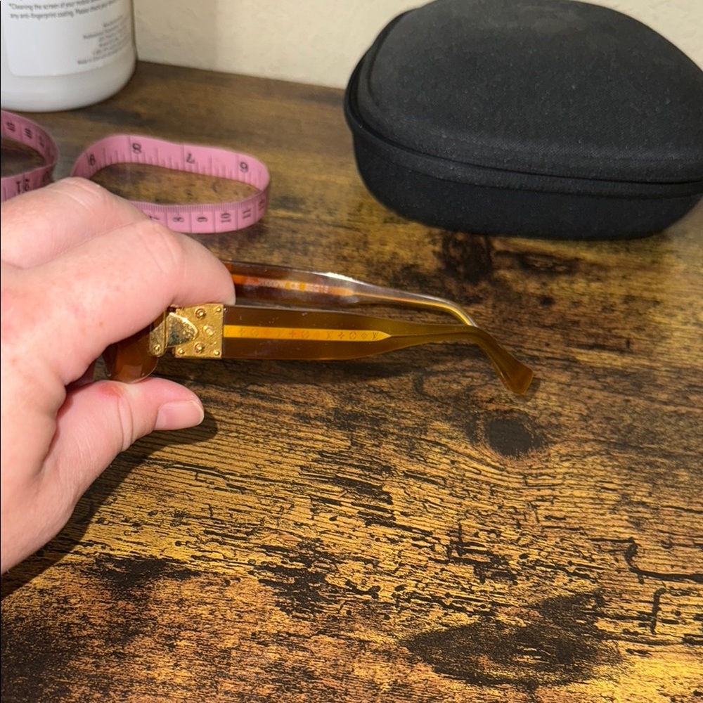 Louis Vuitton Havana Brown Women's glasses - Picture 9 of 11